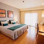מלון Casas Novas Countryside & Events 4*